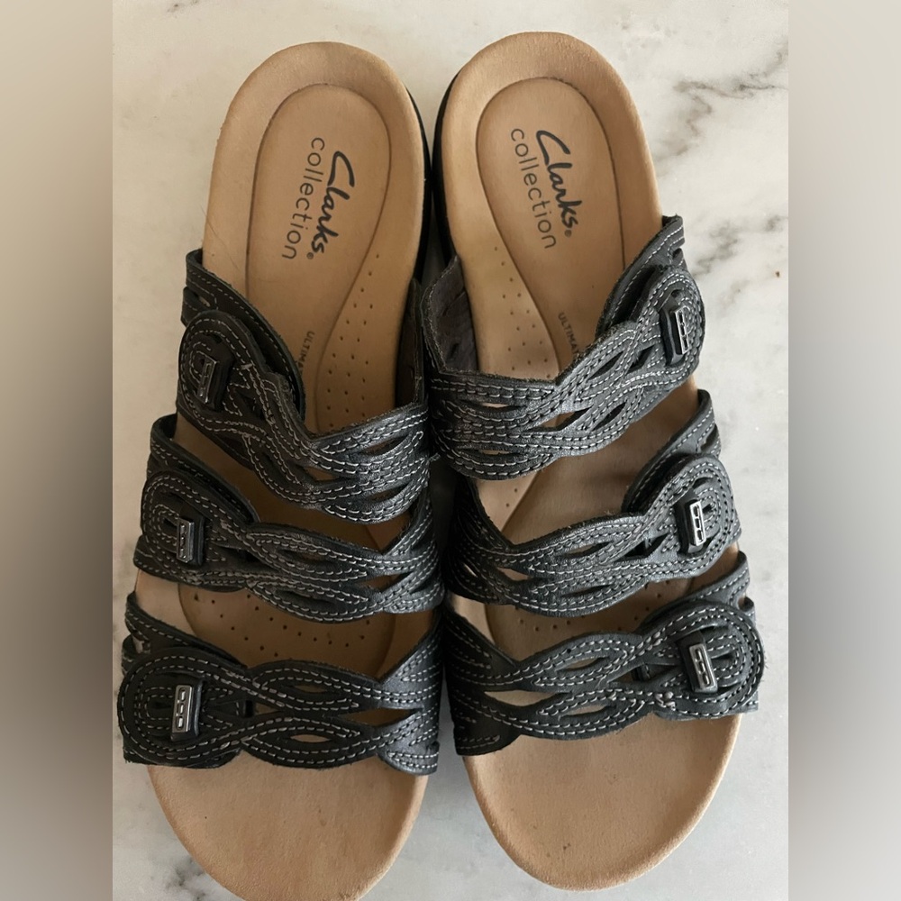 EUC Women's Clarks Laurieann Ruby Women’s Sandals, Color black, Leather, Size 8